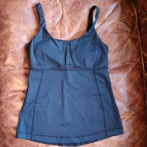 Lululemon fitted tank with bra support